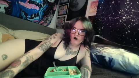 Snapshot of salemsslut chatting on December 2024 03:32:02 PM salemsslut online show from December 2024 03:32:02 PM