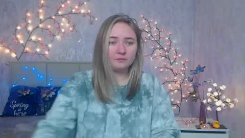 Snapshot of sallyverda chatting on April 2026 05:32:02 PM Sally online show from April 2026 05:32:02 PM