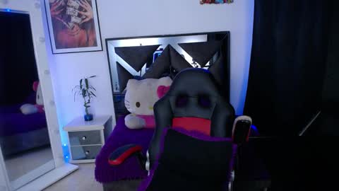 SALO HOT online show from April 2026 11:16:01 PM