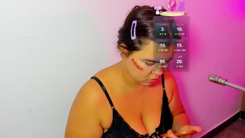 Snapshot of salomee_bigboobs chatting on May 2026 03:59:02 AM Salome online show from May 2026 03:59:02 AM