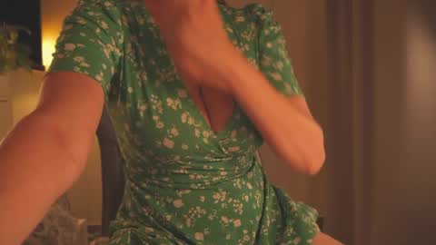 Snapshot of saltedhoney chatting on May 2026 07:44:01 PM IsaBella- online show from May 2026 07:44:01 PM