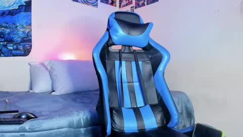 Snapshot of salvatore_dereck chatting on February 2026 12:54:01 AM online show from February 2026 12:54:01 AM