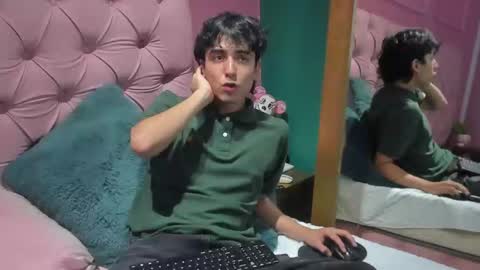 Snapshot of salvatore_monterey chatting on December 2024 01:37:01 AM salvatore online show from December 2024 01:37:01 AM