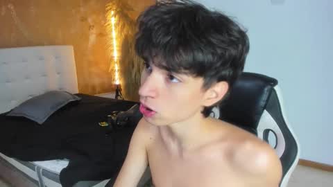 Snapshot of salvatore_monterey chatting on February 2026 08:20:01 PM salvatore online show from February 2026 08:20:01 PM