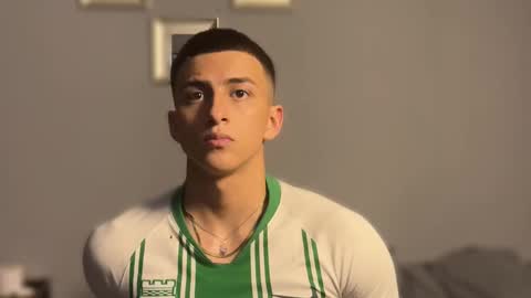 Salvatore online show from November 2025 04:51:01 AM