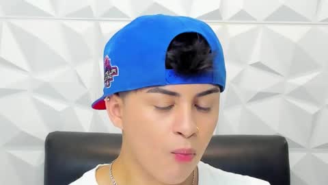 Sam online show from November 2025 02:17:01 PM