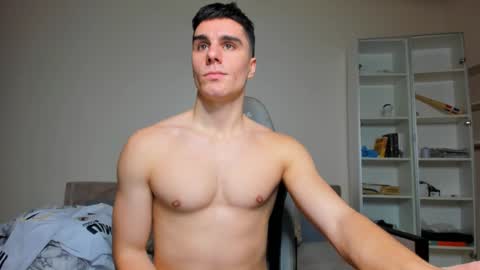 Snapshot of sam_huston18 chatting on January 2025 12:18:01 AM BACK IN 2 WEEKS online show from January 2025 12:18:01 AM