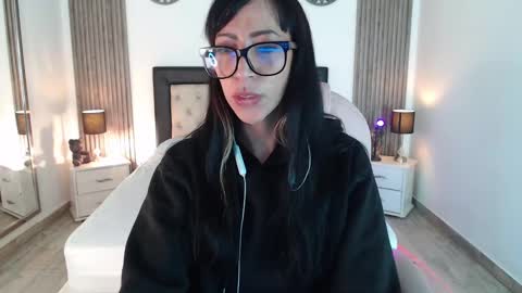 Snapshot of sam_mansson66 chatting on February 2025 12:08:01 PM SAM MANSON online show from February 2025 12:08:01 PM