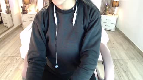 Snapshot of sam_mansson66 chatting on February 2025 12:06:02 PM SAM MANSON online show from February 2025 12:06:02 PM