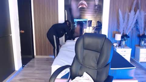 SAM MANSON online show from February 2026 11:59:01 AM