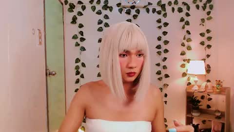 sam online show from February 2025 01:57:02 AM