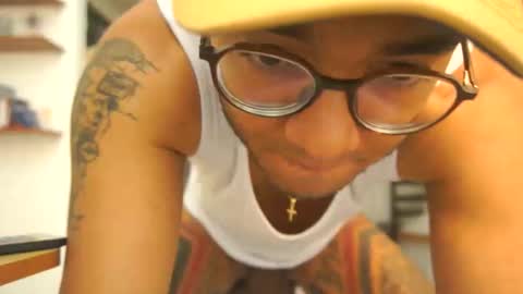 SAMUEL THOMPSON online show from June 2026 09:42:01 PM