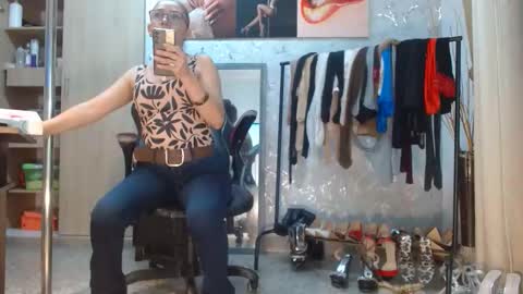 Snapshot of samanta_brownn_ chatting on April 2026 11:13:02 AM samanta online show from April 2026 11:13:02 AM