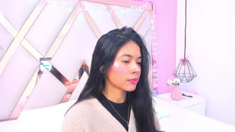 Snapshot of samantaa_shy chatting on June 2026 04:00:01 AM sam online show from June 2026 04:00:01 AM