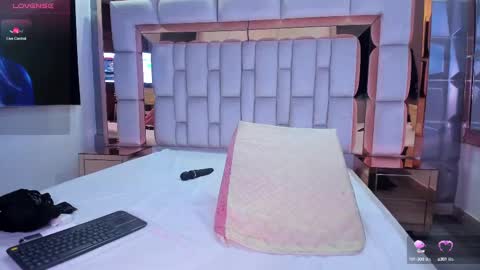 S A M A N T A   online show from February 2025 09:16:02 AM