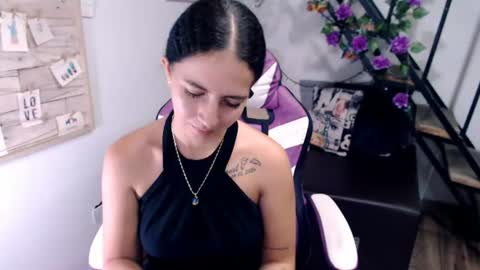 Snapshot of samantha2girl chatting on July 2026 07:06:02 PM samantha online show from July 2026 07:06:02 PM