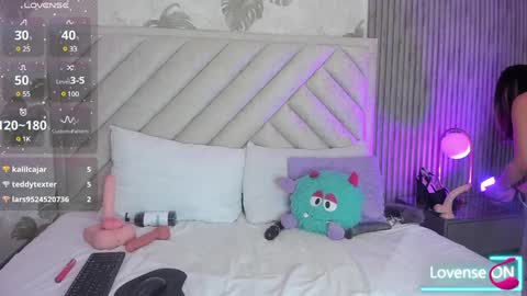 Samantha  online show from February 2025 08:09:02 AM