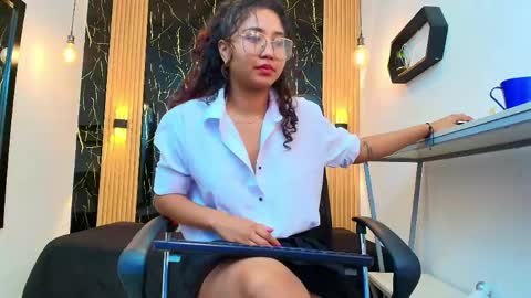 Snapshot of samantha_fox8 chatting on April 2026 11:14:02 AM online show from April 2026 11:14:02 AM