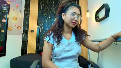 Snapshot of samantha_fox8 chatting on April 2026 11:46:02 AM online show from April 2026 11:46:02 AM