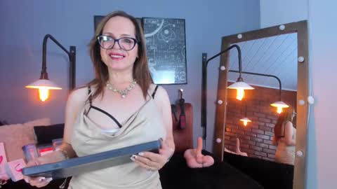 Snapshot of samantha_mature56 chatting on November 2025 09:19:02 AM Sam online show from November 2025 09:19:02 AM