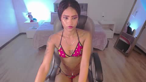 Snapshot of samantha_spike chatting on December 2024 01:09:02 PM Samantha online show from December 2024 01:09:02 PM