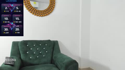 samantha_tayl0r online show from February 2026 05:28:02 AM