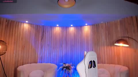 Samantha Klein online show from February 2025 03:45:02 AM