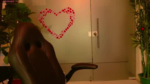 Samantha  online show from April 2026 05:18:02 AM