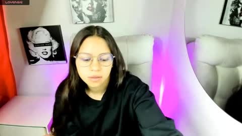 Samantha online show from April 2026 02:33:02 PM