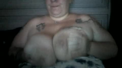 samanthasweetheart0402 online show from July 2026 06:25:01 PM