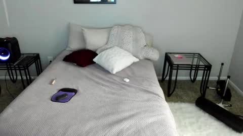 Yaya online show from February 2025 04:07:02 AM