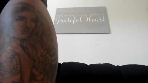 Yaya online show from March 2025 08:37:02 PM