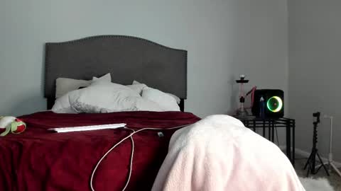 Yaya online show from September 2025 10:48:01 AM