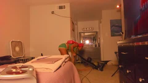 Yaya online show from March 2026 01:23:02 AM