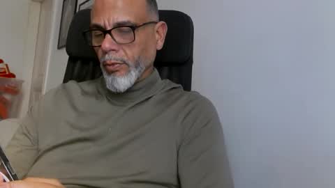 Snapshot of samcool67 chatting on March 2026 04:22:02 PM Sam online show from March 2026 04:22:02 PM