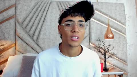 Samfrrost online show from April 2026 11:54:02 AM