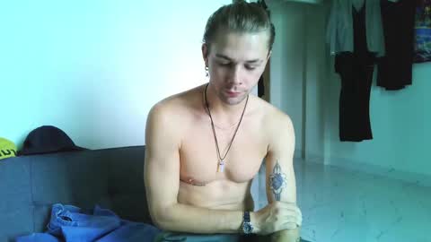 Snapshot of samgorgeous chatting on May 2026 05:35:01 AM Fansly - Top4fans online show from May 2026 05:35:01 AM