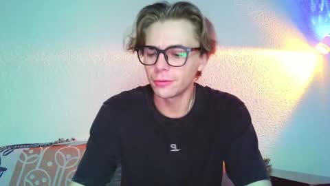 Snapshot of samgorgeous chatting on May 2026 07:16:01 AM Fansly - Top4fans online show from May 2026 07:16:01 AM