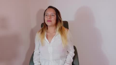 Snapshot of sami_1_8 chatting on April 2026 04:16:02 PM Samy online show from April 2026 04:16:02 PM