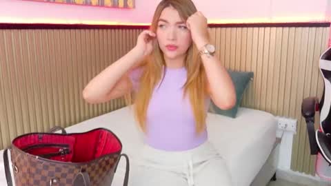 Snapshot of sami_lovee_ chatting on December 2025 07:19:02 PM Samanta online show from December 2025 07:19:02 PM