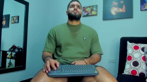 Snapshot of samir_hazard chatting on December 2024 02:27:01 AM samir_hazard online show from December 2024 02:27:01 AM