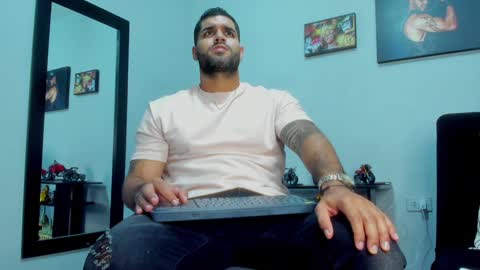 Snapshot of samir_hazard chatting on December 2024 01:50:02 AM samir_hazard online show from December 2024 01:50:02 AM