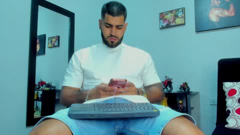 Snapshot of samir_hazard chatting on December 2024 02:17:02 AM samir_hazard online show from December 2024 02:17:02 AM