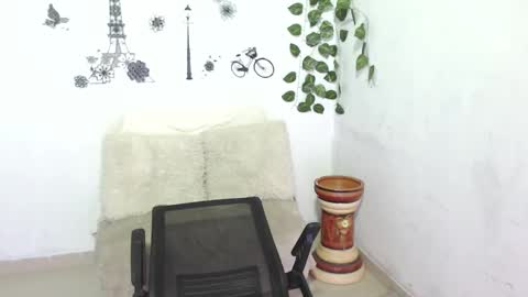 SAMIRA online show from January 2025 03:23:02 PM