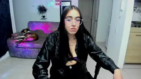 Snapshot of samismith77 chatting on June 2026 11:59:01 PM SARA online show from June 2026 11:59:01 PM