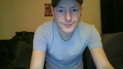 sexy lad looking for fun online show from March 2025 08:10:02 PM