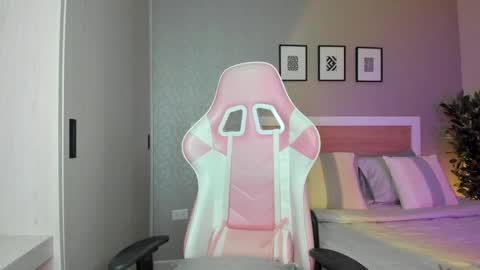 Ana online show from February 2025 01:58:01 AM