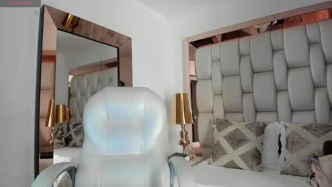 Sammy online show from November 2025 05:13:02 PM