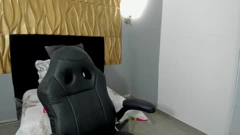 Sammy  online show from April 2026 04:20:02 AM