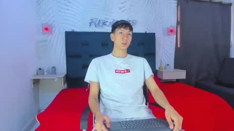 Snapshot of sammysex_ chatting on December 2025 12:21:01 PM SAMMY online show from December 2025 12:21:01 PM